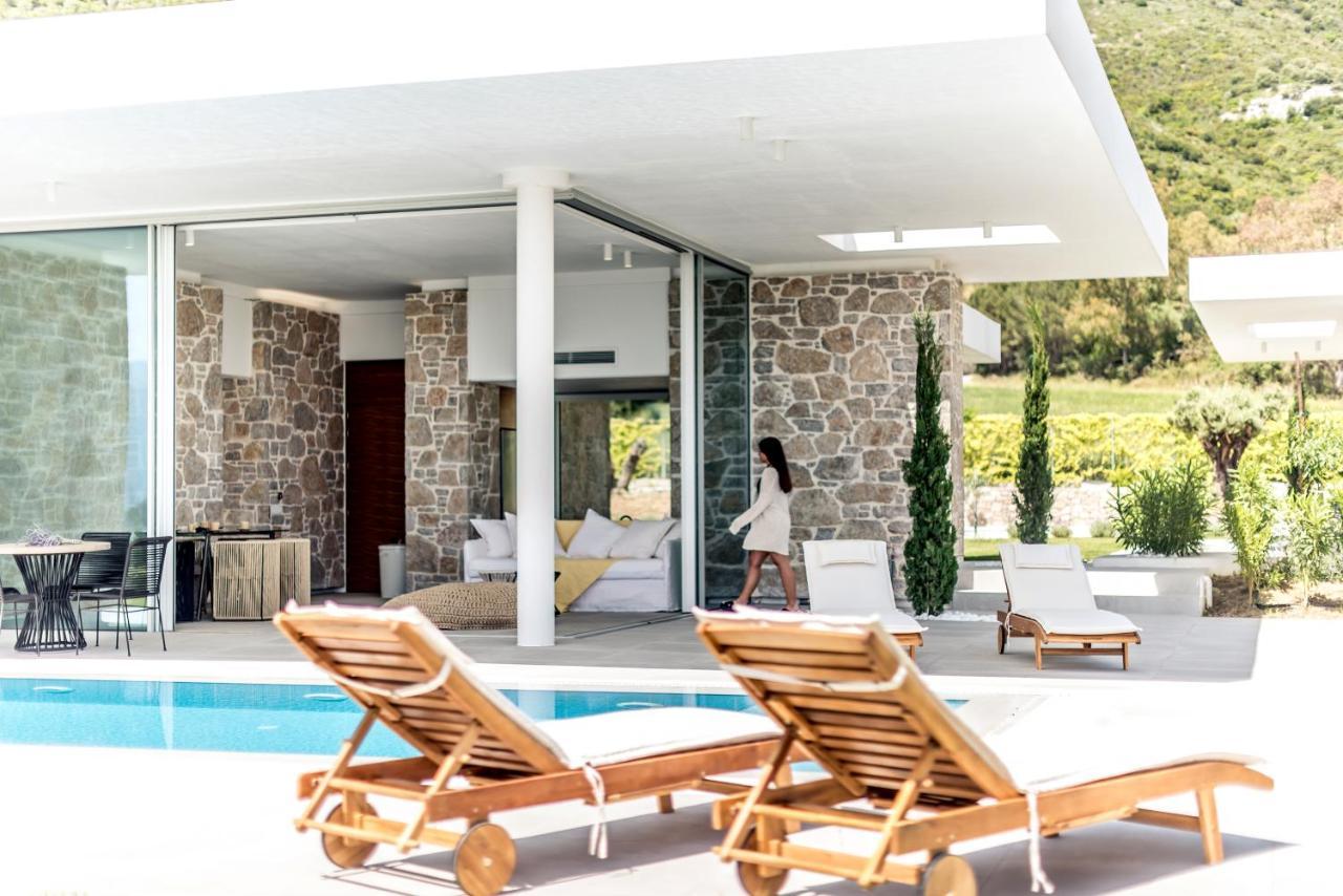 Varko Luxury Suites Paleros 외부 사진