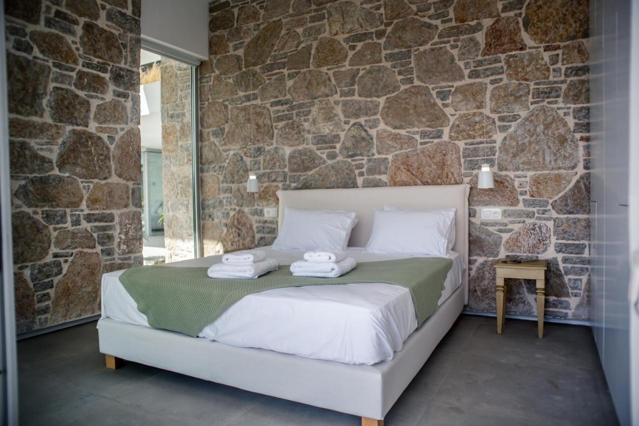 Varko Luxury Suites Paleros 외부 사진