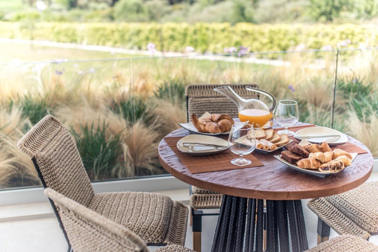 Varko Luxury Suites Paleros 외부 사진
