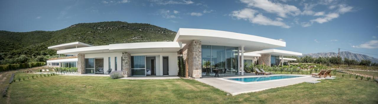 Varko Luxury Suites Paleros 외부 사진