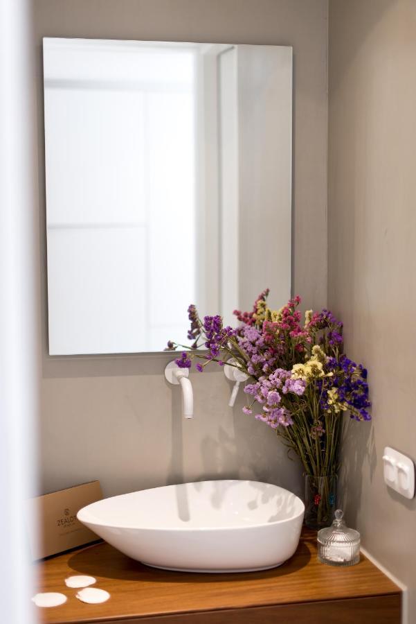 Varko Luxury Suites Paleros 외부 사진