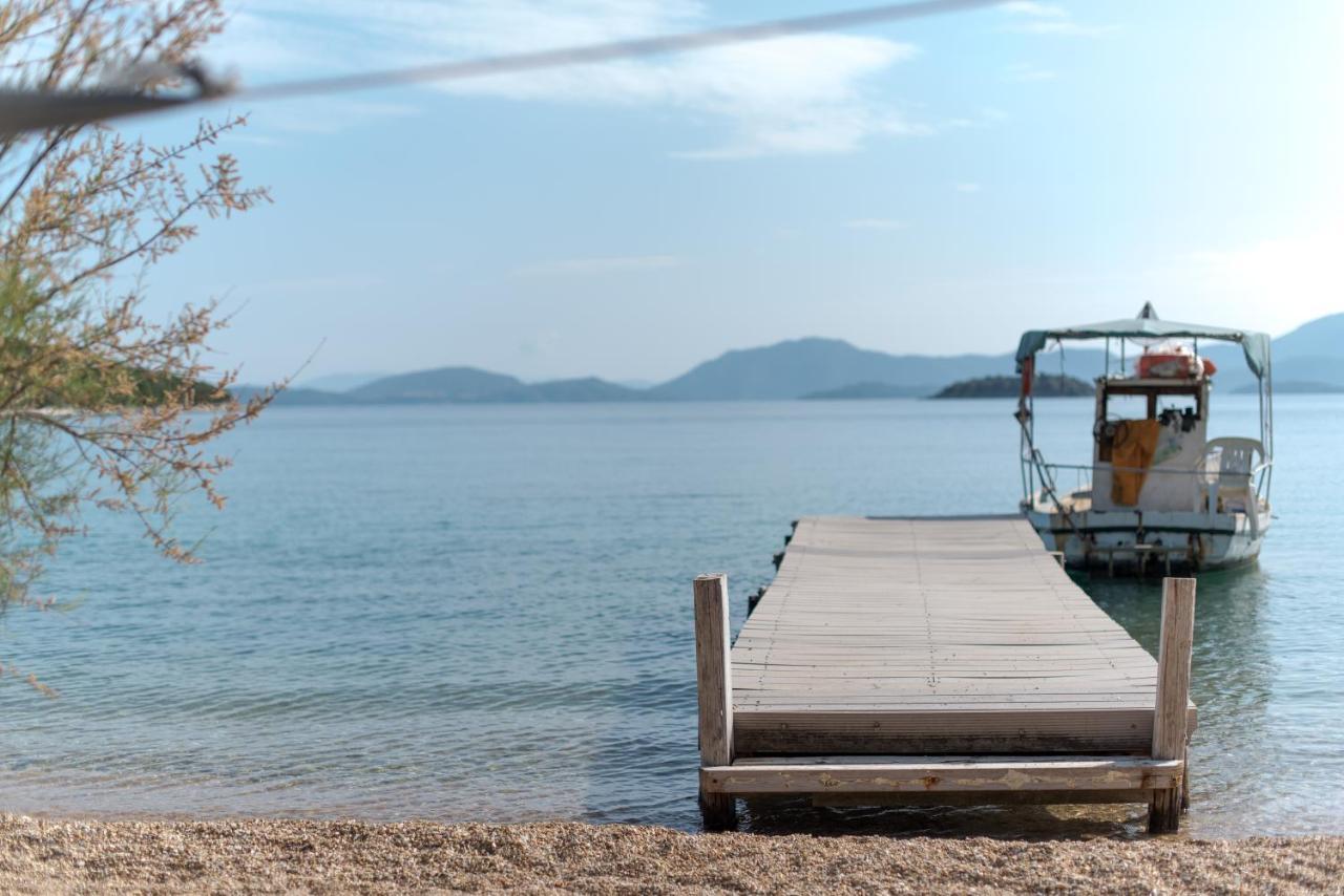 Varko Luxury Suites Paleros 외부 사진