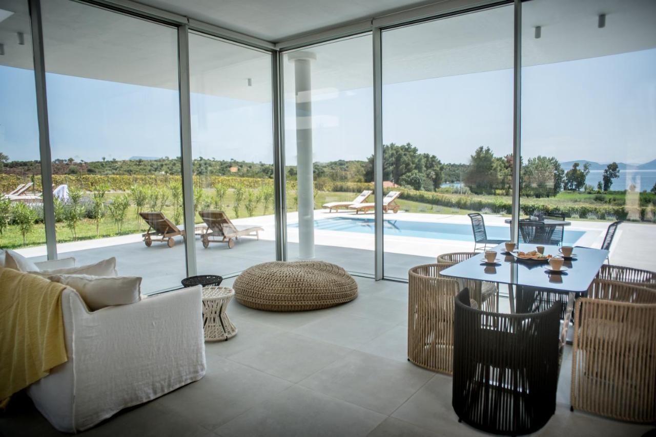 Varko Luxury Suites Paleros 외부 사진