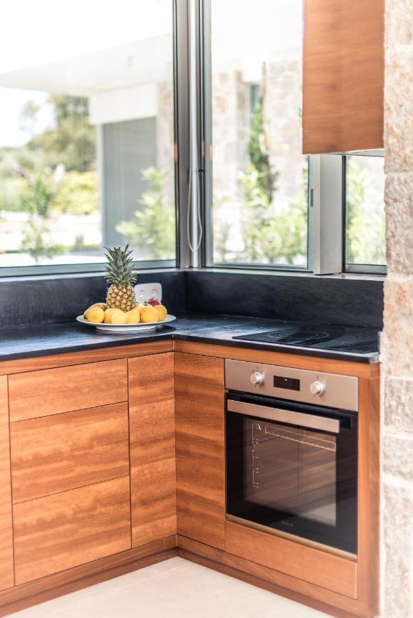 Varko Luxury Suites Paleros 외부 사진