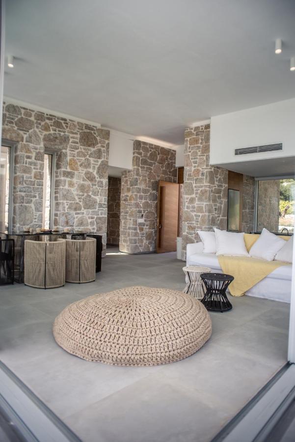 Varko Luxury Suites Paleros 외부 사진